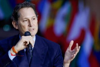 Elkann blinda la Juve e cita Sivori: "Quando tutto sembra perduto... lottare"