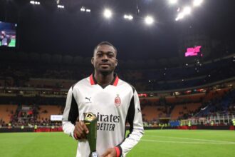 Fofana idolo dei milanisti con una canzone