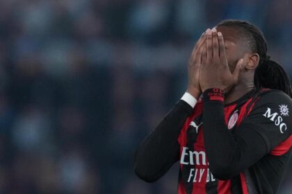 Leao all'estero per curare la pubalgia: il Milan e la storia Instagram