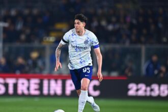 Bastoni, il pressing del Barcellona aumenta. L'Inter ora aspetta l'offerta