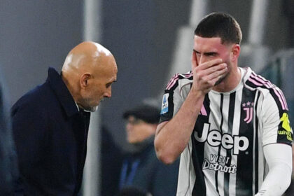 Spalletti ritrova Vlahovic, il serbo torna in gruppo - Calcio