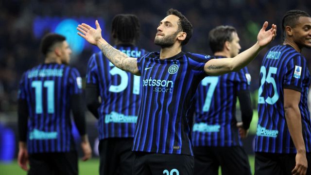 Calhanoglu che storia, passa dal rosso al rigore decisivo