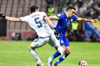 Bosnia Italia 0-1 in campo DIRETTA e FOTO Espulso Bastoni - Calcio