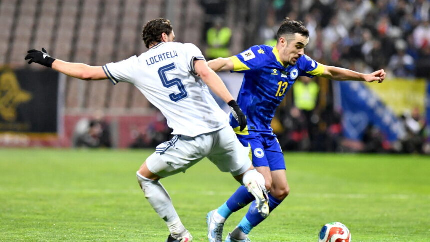 Bosnia Italia 0-1 in campo DIRETTA e FOTO Espulso Bastoni - Calcio
