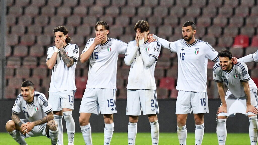 Disfatta Italia, fuori dai Mondiali per la terza volta consecutiva - Calcio