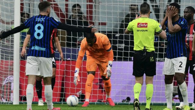 "Per un mani uguale a quello di Ricci lo scudetto è andato al Napoli"