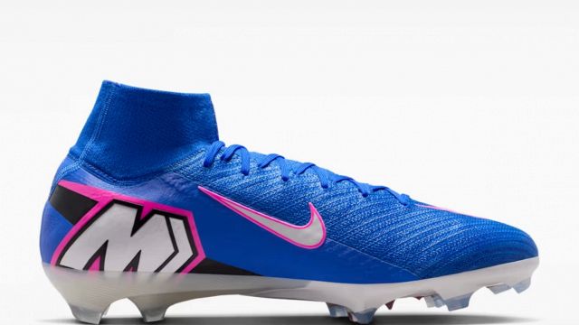 Le scarpe e l'abbigliamento Nike per giocare a calcio: guida completa