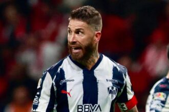 giallo di mercato sul like (poi rimosso) del difensore  