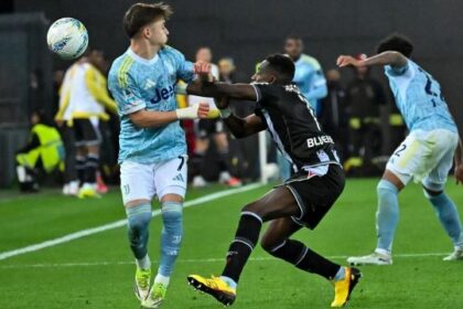 il rigore negato ai friulani e il caos sul gol annullato