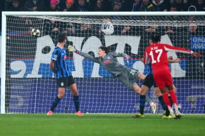 il Var non sbaglia un colpo, due casi dubbi nel tracollo della Dea