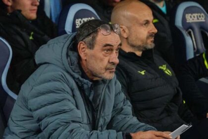 tensione alle stelle. Lo sciopero del tifo fa il giro del mondo