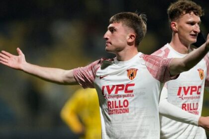 Il Benevento vede la B e condanna il Catania, stop per Cosmi, Salernitana ko a Caserta