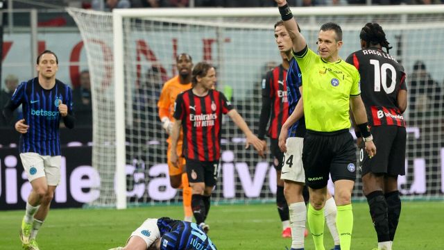 Cesari spiega perché il Var non è intervenuto sul rigore negato al 95’