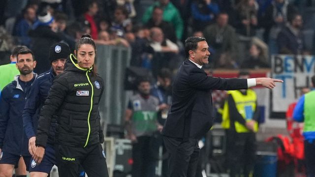 a muso duro con l’arbitra Caputi, le scuse a Rapuano e l’attacco all’Udinese