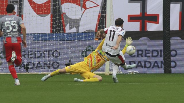 Pavlovic salva il Diavolo, Audero si arrende solo al 90', Leao sbaglia tutto tranne il gol al 93'