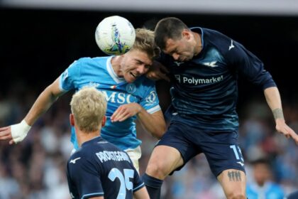 Crolla il Napoli al Maradona, la Lazio di Sarri domina e vince - Calcio