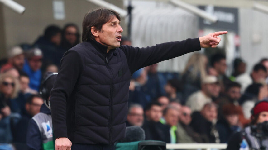 Il Napoli sfida il Milan, Conte vuole il secondo posto - Calcio