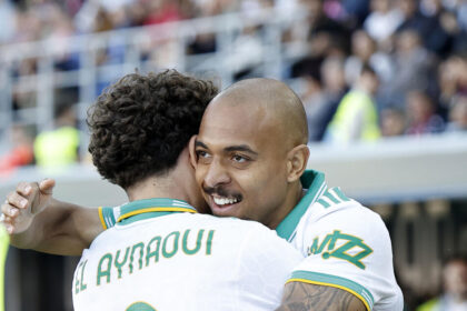 Serie A: la Roma ritrova la vittoria esterna, 2-0 a Bologna nella settimana delle polemiche - Calcio