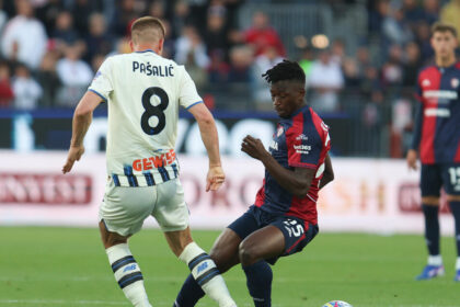 Impresa del Cagliari, 3-2 all'Atalanta e salvezza in tasca - Calcio