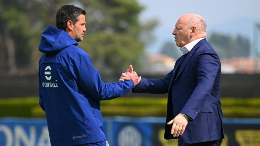 Inter, tutta la dirigenza ad Appiano Gentile con la squadra