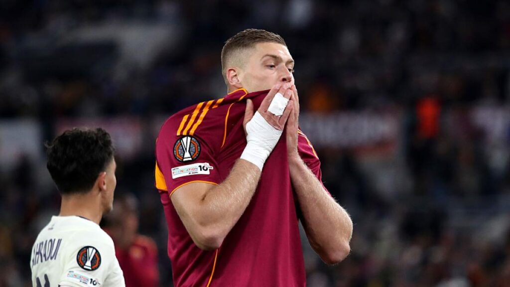 Roma, ora il mercato: Cristante rinnova, Angelino in bilico. Dovbyk-Ferguson via