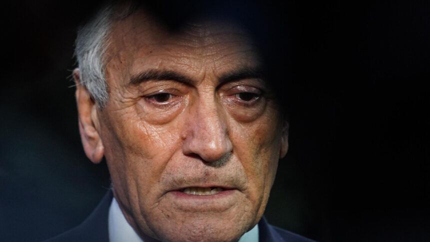 Terremoto in Figc, Gravina si dimette: via anche Buffon - Calcio