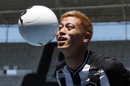 Calcio: Keisuke Honda torna a giocare a 39 anni - Calcio