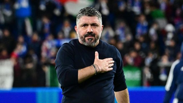 Italia fuori dai Mondiali, Gattuso in lacrime chiede scusa ai tifosi e critica l’arbitro. Ma per ora Gravina lo conferma c.t. 