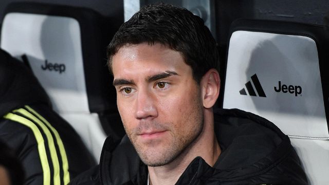 Vlahovic più grave del previsto, ecco quando tornerà. Nuovi dubbi dei tifosi sul rinnovo