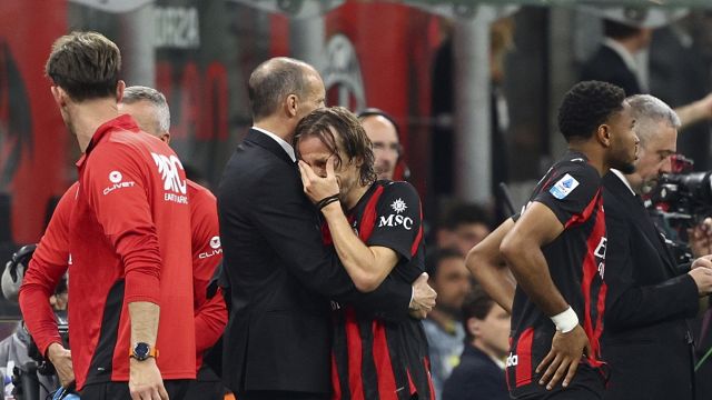 Costacurta stronca Pulisic e Leao, esplode la protesta dei tifosi