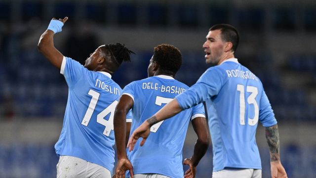 prima Delprato, poi Noslin. Rigori negati e proteste, finale infuocato