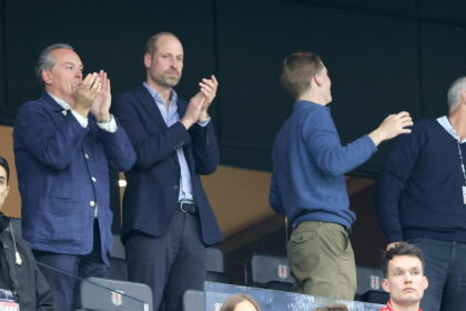 Calcio: Principe William in spogliatoio Aston Villa, McGinn 'venga a bere con noi..' - Calcio