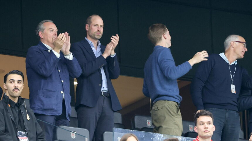 Calcio: Principe William in spogliatoio Aston Villa, McGinn 'venga a bere con noi..' - Calcio