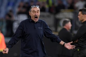 Lazio, Sarri e il derby alle 12.30: "Mi siederò in panchina e me ne andrò"