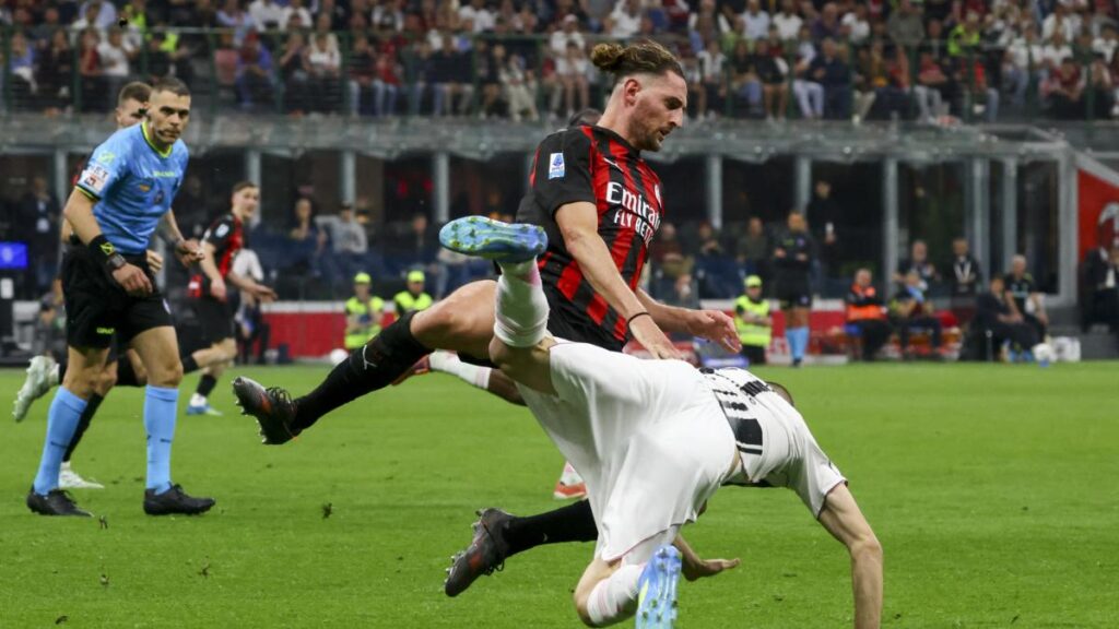 Corsa Champions: Napoli, Juve, Milan, Roma e Como. Le ipotesi in caso di arrivo alla pari