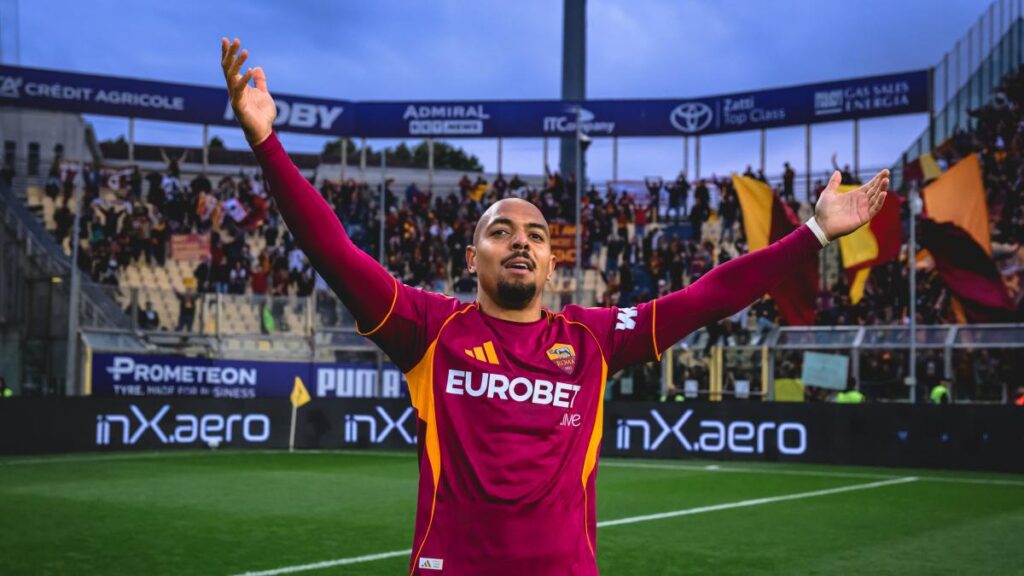 Roma, Malen: ufficiale il riscatto. Aston Villa su Soulé