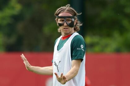 Modric mascherato nell'allenamento del Milan: titolare col Cagliari?