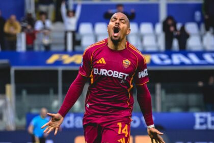 Mercato, la Roma riscatta Malen, 25 milioni all'Aston Villa