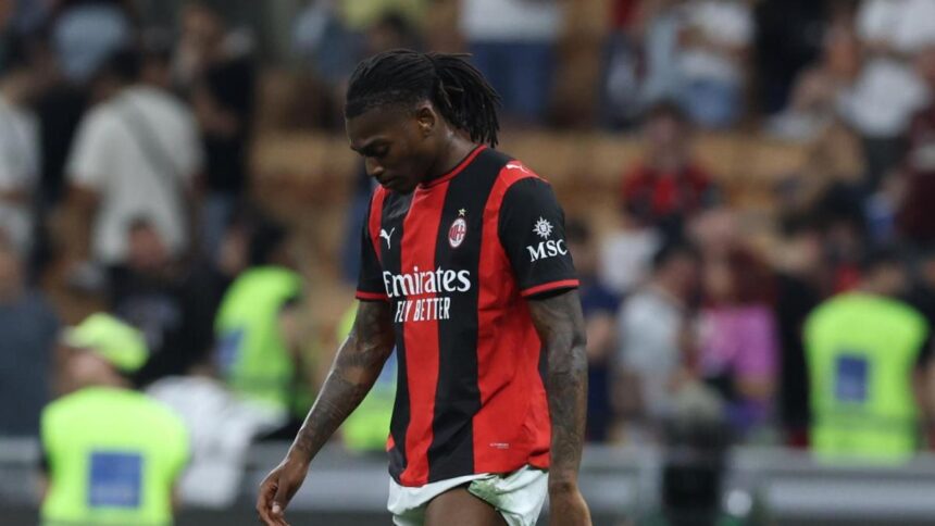 Leao lascia il Milan: "Ho dato tutto, voglio una nuova sfida"