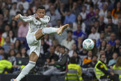 Pioggia di fischi per Mbappé al Bernabeu nella vittoria del Real - Calcio