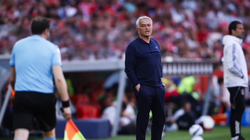Mourinho smentisce i contatti con il Real Madrid 'nessuno mi ha parlato' - Calcio