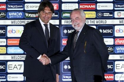 Napoli, De Laurentiis saluta Conte, il tecnico spiega i motivi dell'addio: Falliti, andate via da qui