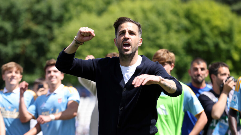 Fabregas: "Nico Paz non andrà all'Inter, Zanetti porti rispetto" - Calcio