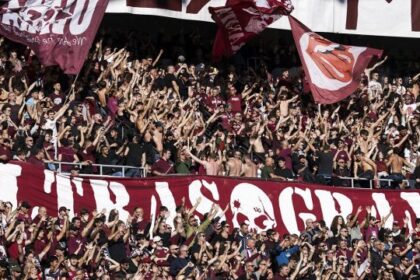 vietate maglie bianconere, la replica di Madama, polemica sul web