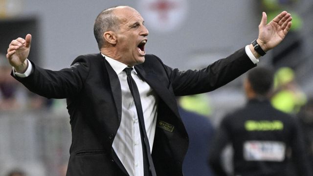 Milan, Allegri risponde a Marotta e va a ruota libera su Galliani e Leao. La rivelazione sul suo futuro