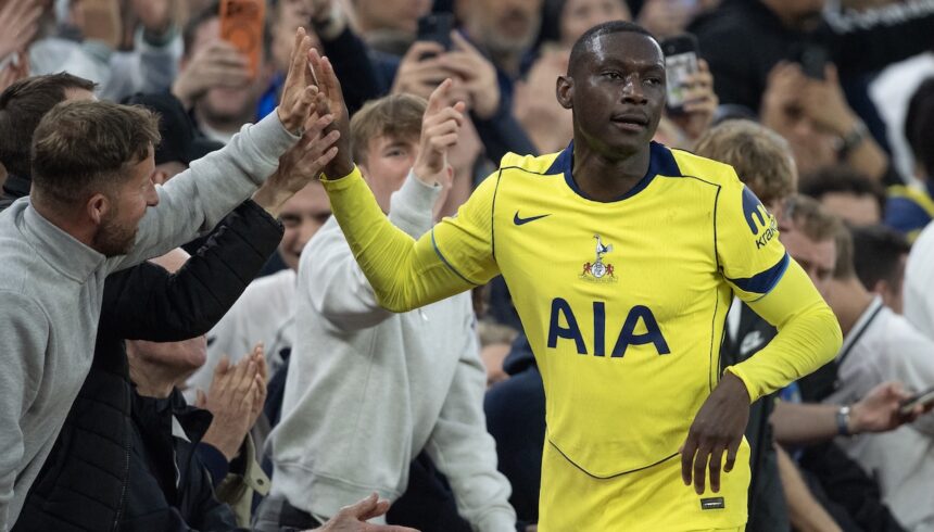 Juve, Kolo Muani a un passo. Carnevali accelera per il portiere, Muharemovic e Lobotka