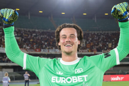 Svilar possibile per i guai della Roma, è la priorità con Kolo Muani. Per Kessie battaglia con l’ex Giuntoli  