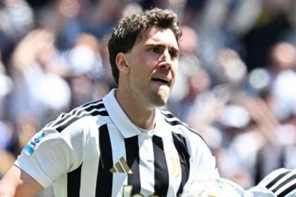 la svolta. No dei tifosi a Kolo Muani, un campione del mondo tra i pali
