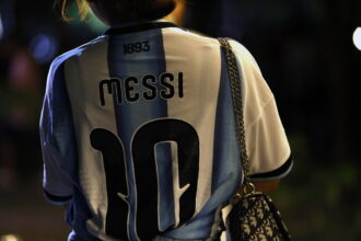 Mondiali: la Selección rientra a Buenos Aires accolta dall'abbraccio dei tifosi - Calcio
