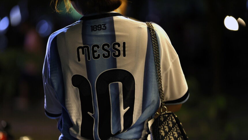 Mondiali: la Selección rientra a Buenos Aires accolta dall'abbraccio dei tifosi - Calcio